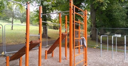 Gym equipment at Brandon Hill outdoor gym in Bristol